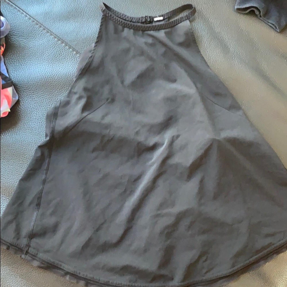 Lululemon crop top size 4